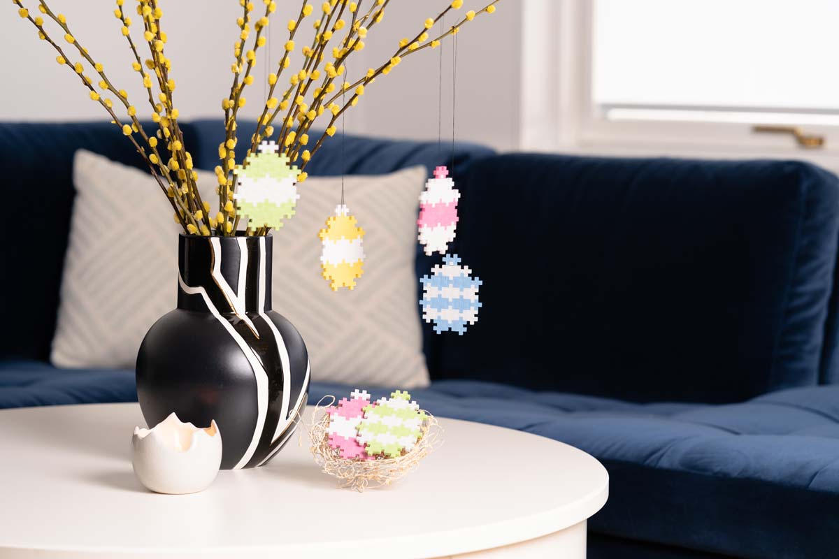Plus-Plus-Easter-Eggs